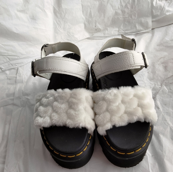 Dr. Martens Voss Quad Fluffy size 8L - Picture 12 of 16
